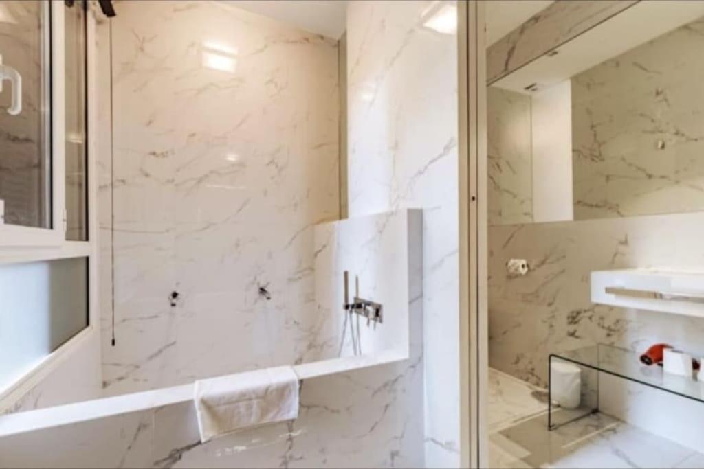N18 Luxury Boutique With A Private Pool & Spa Appartamento Milano
