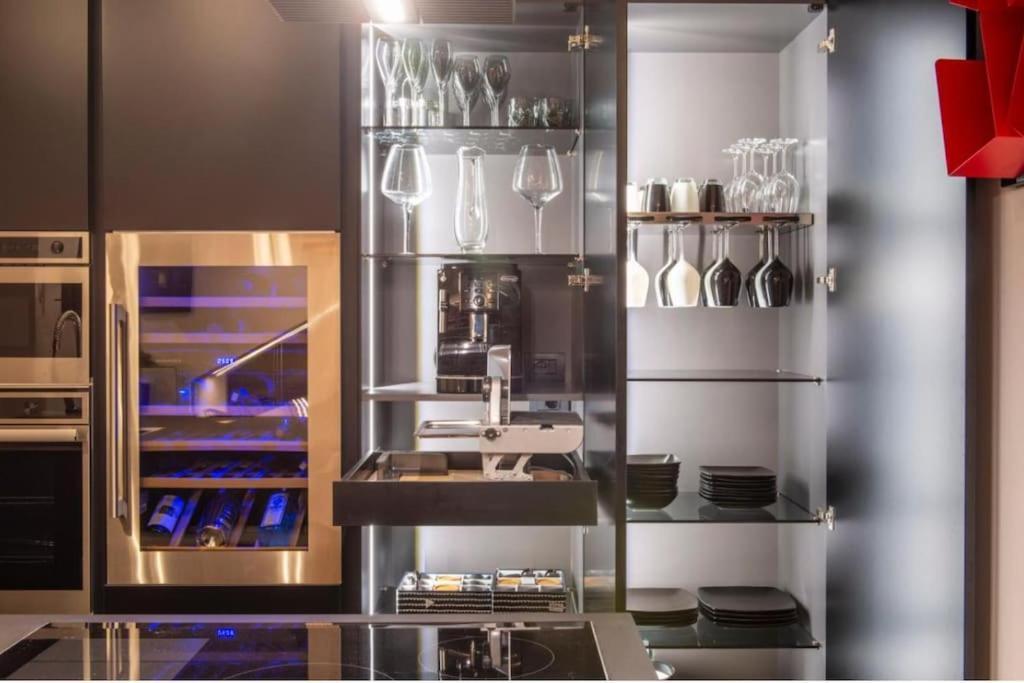 Appartamento N18 Luxury Boutique With A Private Pool & Spa Milano